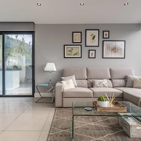 Hillside Casa de Férias Arco da Calheta (Madeira)