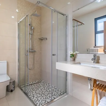 Hillside * Arco da Calheta (Madeira)